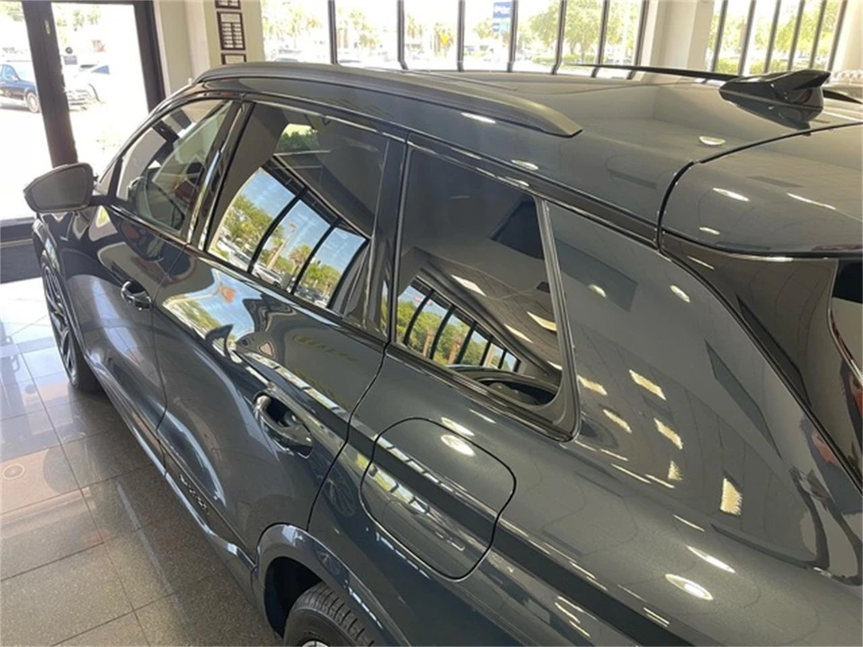 2025 Audi Q8 e-tron - Image 14 of 31