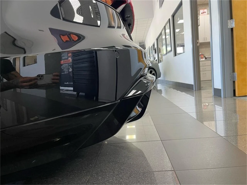 2025 Audi e-tron - Image 17 of 31