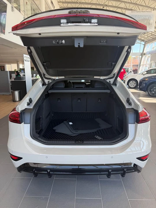 2025 Audi Q6 e-tron - Image 8 of 16