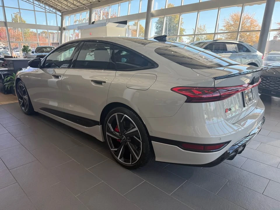 2025 Audi Q6 e-tron - Image 9 of 16