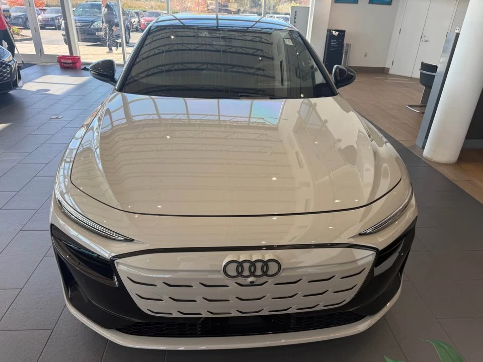2025 Audi Q6 e-tron - Image 2 of 16