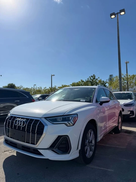 2025 Audi F3 Q3 - Image 2 of 12