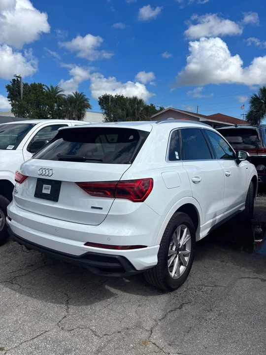 2025 Audi F3 Q3 - Image 2 of 4