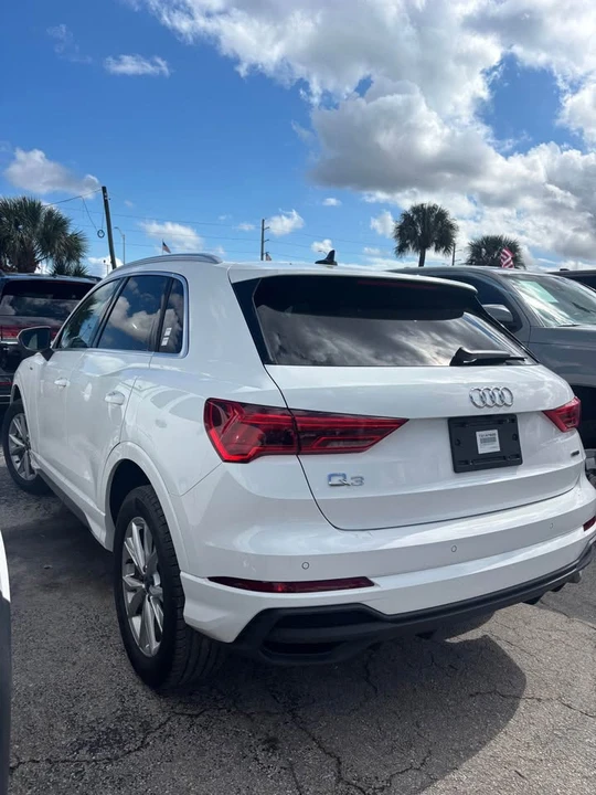 2025 Audi F3 Q3 - Image 3 of 4