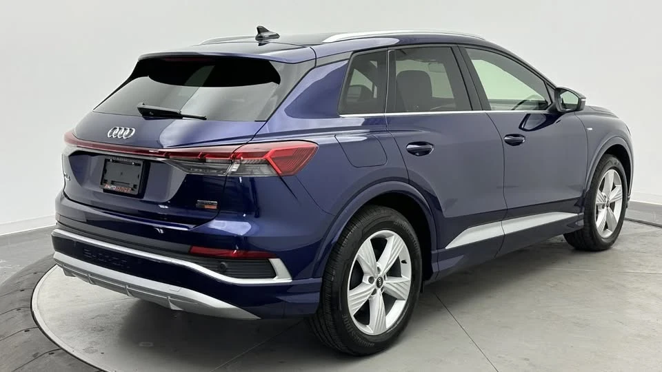 2025 Audi Q4 e-tron - Image 7 of 20