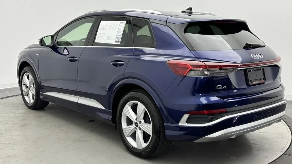 2025 Audi Q4 e-tron - Image 5 of 20