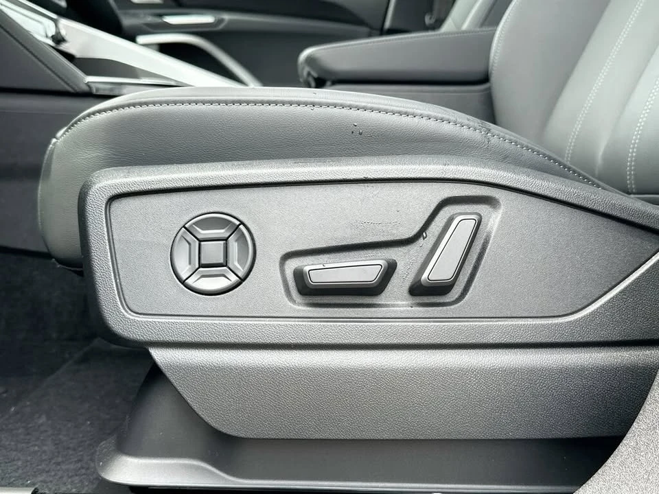 2025 Audi FY Q5 - Image 17 of 19