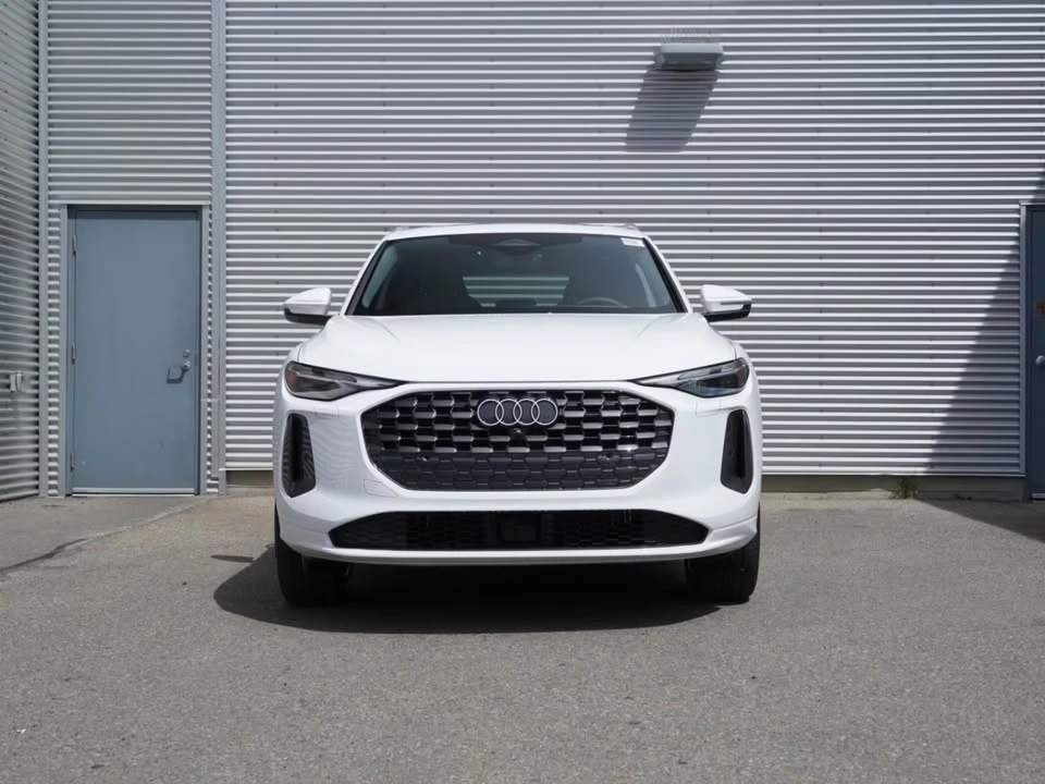 2025 Audi FY Q5 - Image 2 of 16