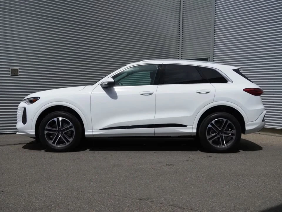 2025 Audi FY Q5 - Image 7 of 16