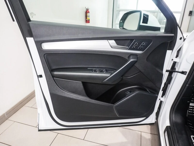 2025 Audi FY Q5 - Image 8 of 10