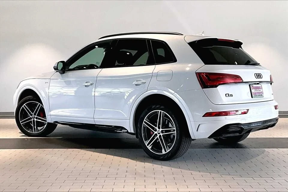 2025 Audi FY Q5 - Image 3 of 20