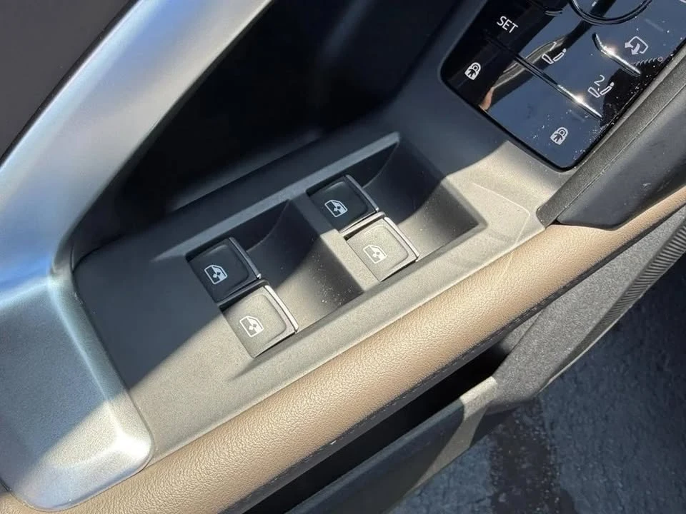 2025 Audi FY Q5 - Image 15 of 19