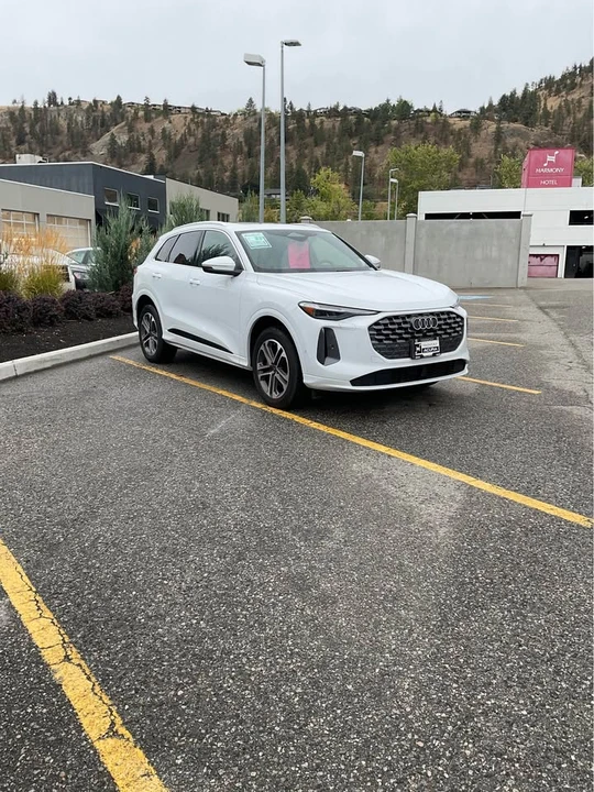 2025 Audi FY Q5 - Image 3 of 18