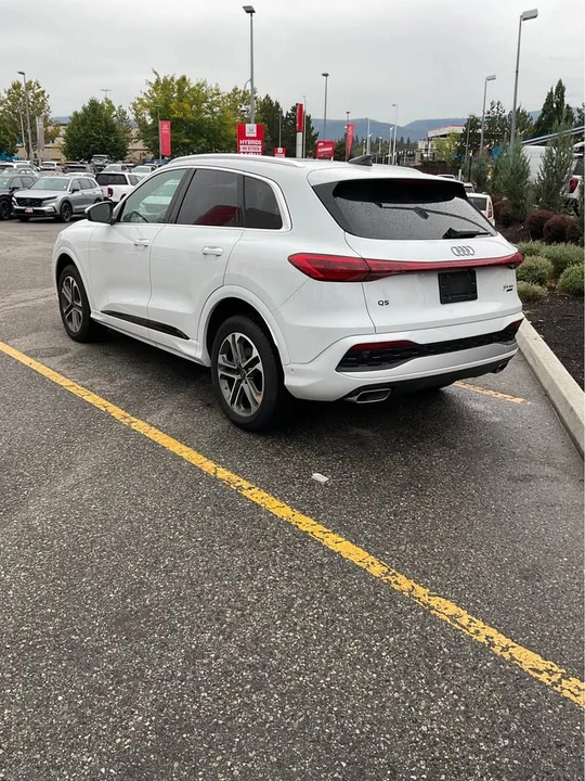 2025 Audi FY Q5 - Image 8 of 18