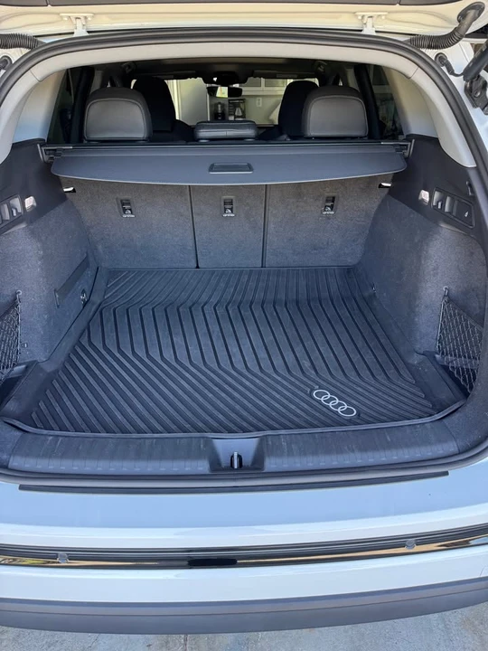 2025 Audi Q6 e-tron - Image 11 of 12