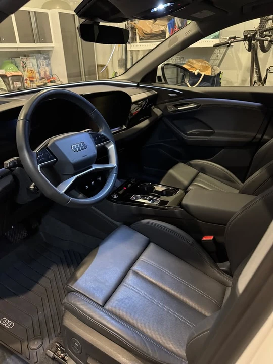 2025 Audi Q6 e-tron - Image 12 of 12