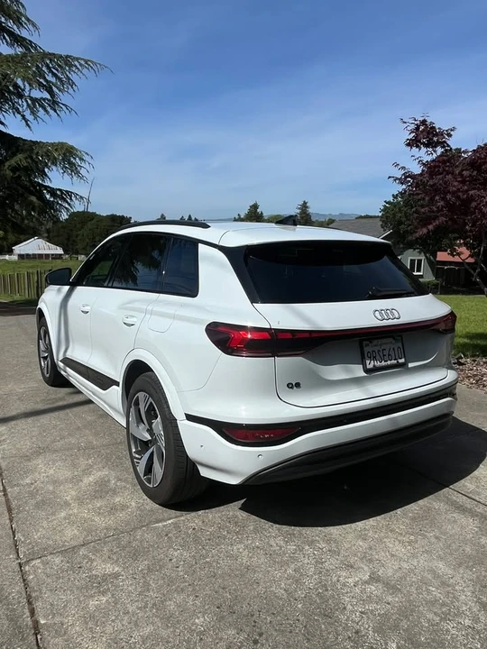 2025 Audi Q6 e-tron - Image 6 of 12