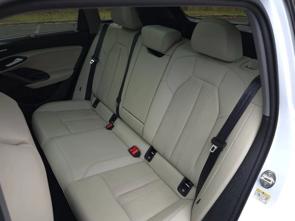 2025 Audi Q6 e-tron - Image 16 of 20