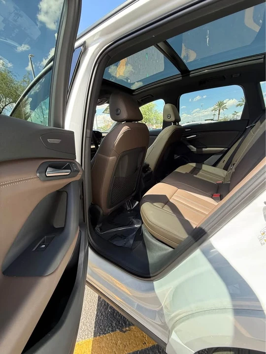 2025 Audi Q6 e-tron - Image 8 of 18