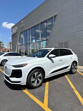 2025 Audi Q6 e-tron Premium Plus Quattro