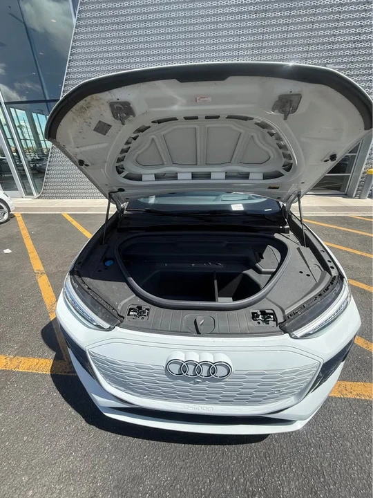 2025 Audi Q6 e-tron - Image 3 of 18