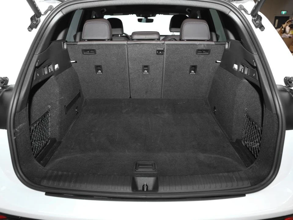 2025 Audi Q6 e-tron - Image 11 of 20