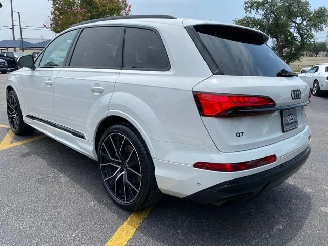2025 Audi 4M Q7 - Image 3 of 19