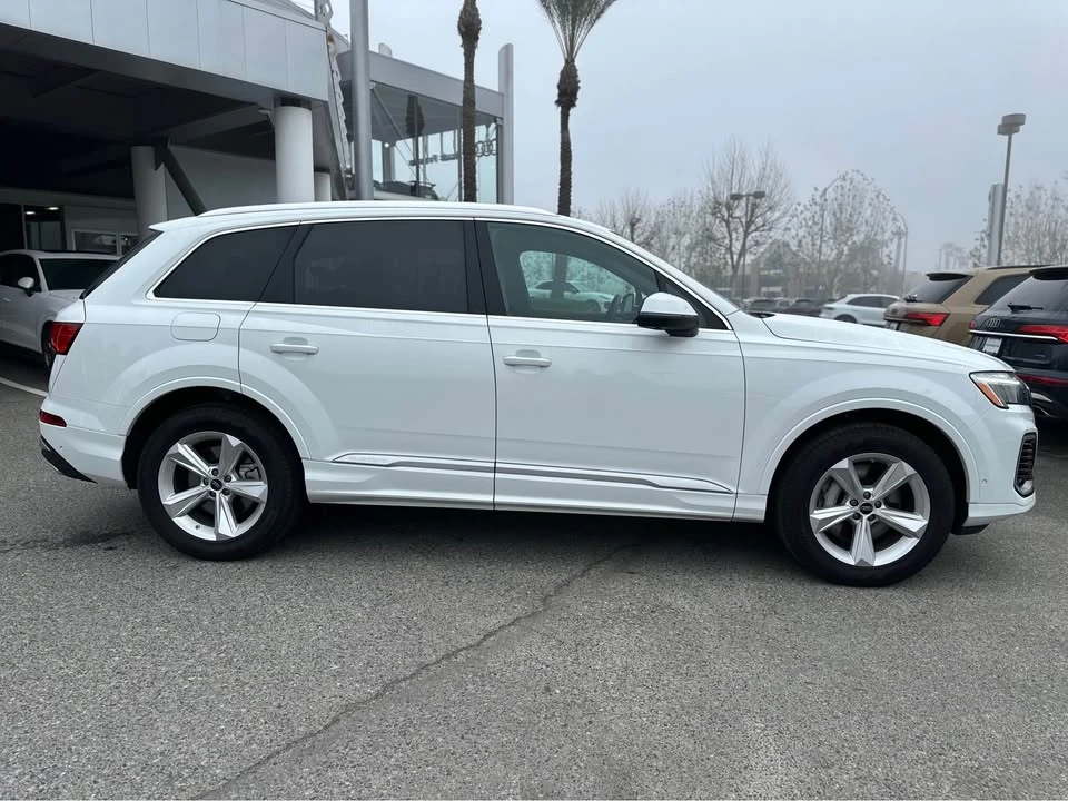 2025 Audi 4M Q7 - Image 4 of 13