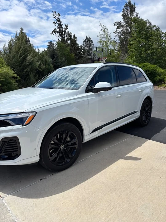 2025 Audi 4M Q7 - Image 2 of 15