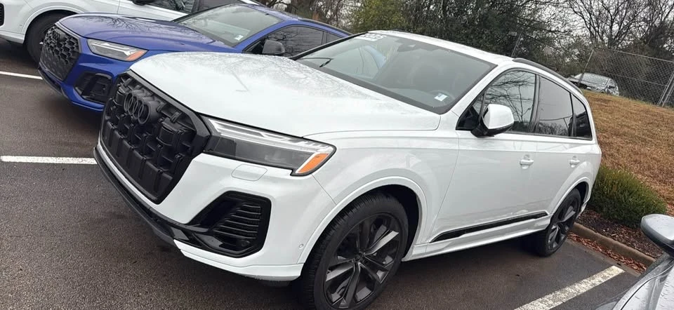 2025 Audi 4M Q7 - Image 2 of 17