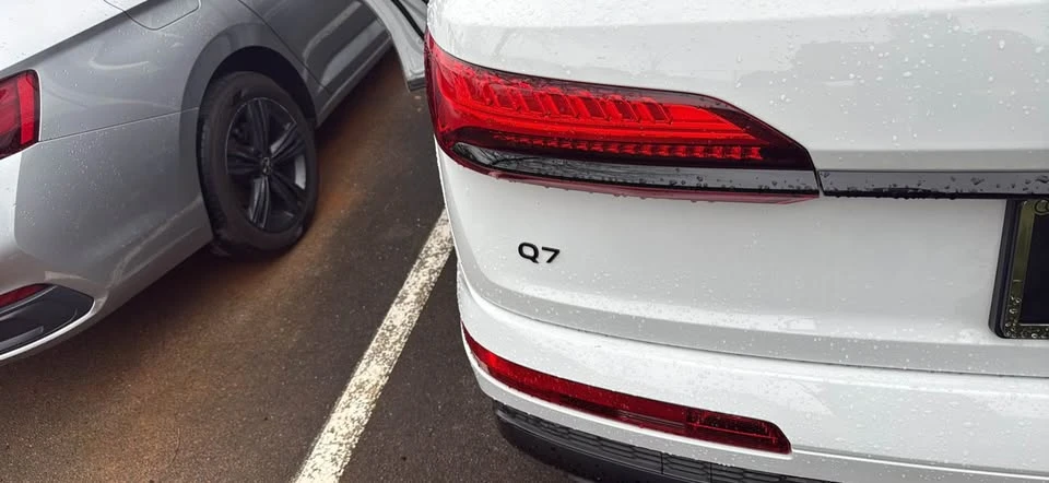 2025 Audi 4M Q7 - Image 6 of 17