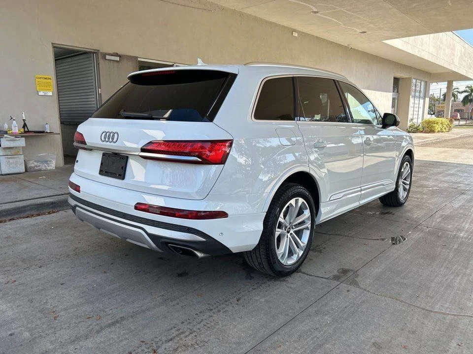 2025 Audi 4M Q7 - Image 2 of 10