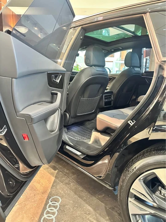 2025 Audi Q8 - Image 9 of 17