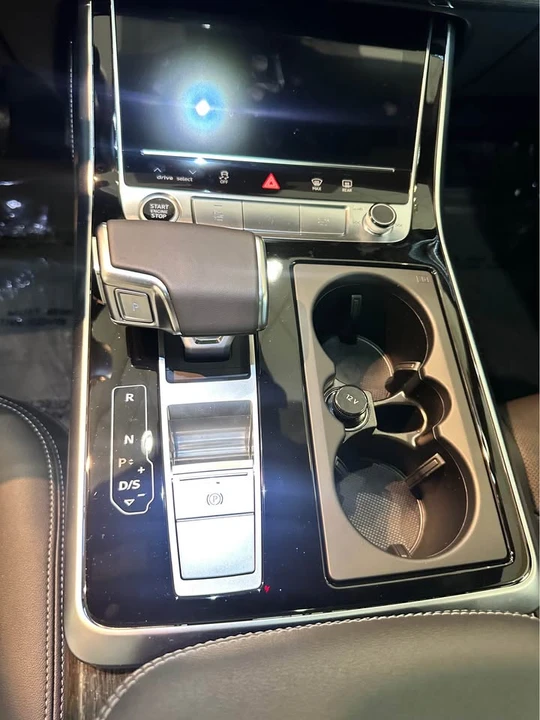 2025 Audi Q8 - Image 17 of 17