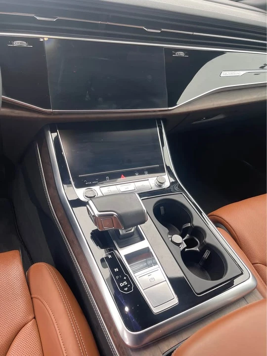 2025 Audi Q8 - Image 3 of 3