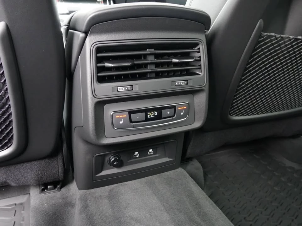 2025 Audi Q8 - Image 12 of 20