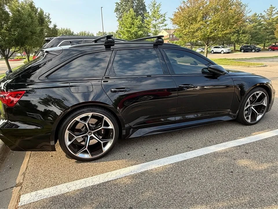 2025 Audi C8 RS6 - Image 2 of 12