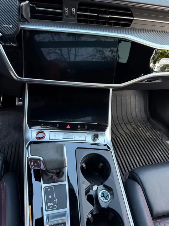 2025 Audi C8 RS6 - Image 10 of 12