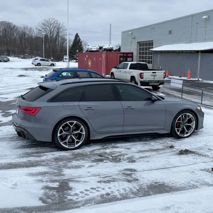 2025 Audi C8 RS6 - Image 3 of 4