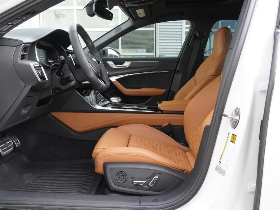 2025 Audi C8 RS6 - Image 7 of 16