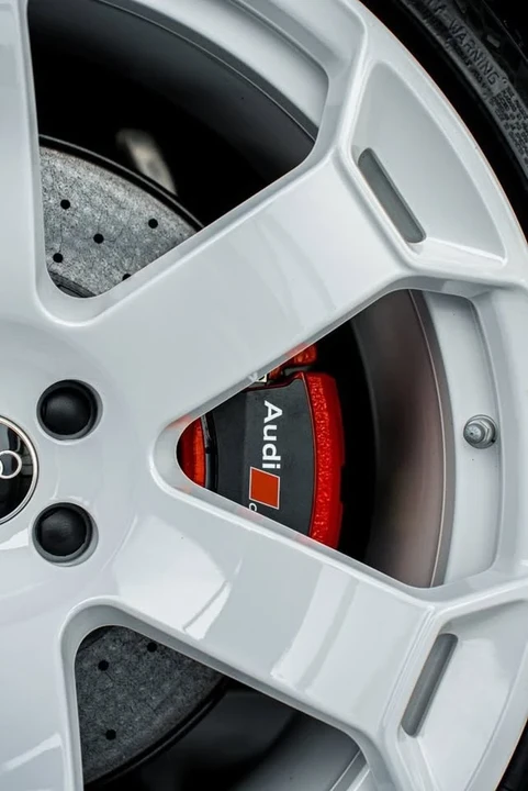 2025 Audi C8 RS6 - Image 13 of 20