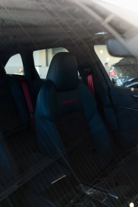 2025 Audi C8 RS6 - Image 4 of 19