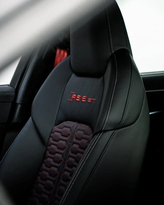 2025 Audi C8 RS6 - Image 19 of 20