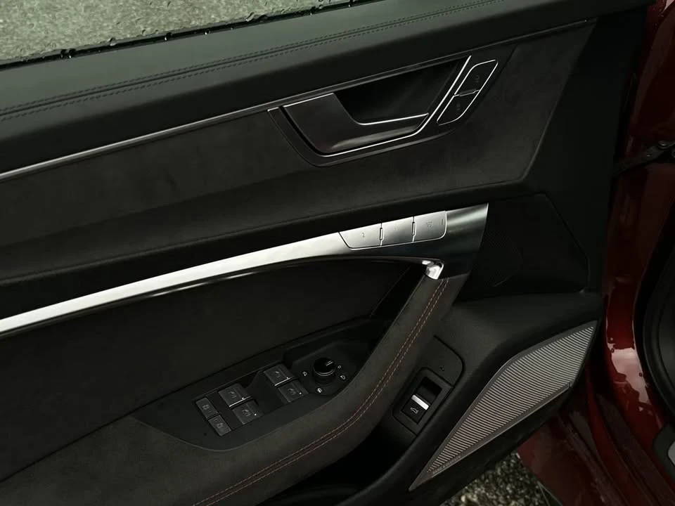 2025 Audi C8 RS6 - Image 9 of 19