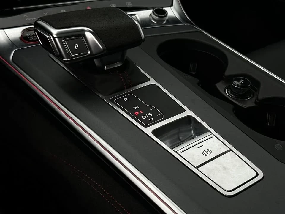 2025 Audi C8 RS6 - Image 14 of 19