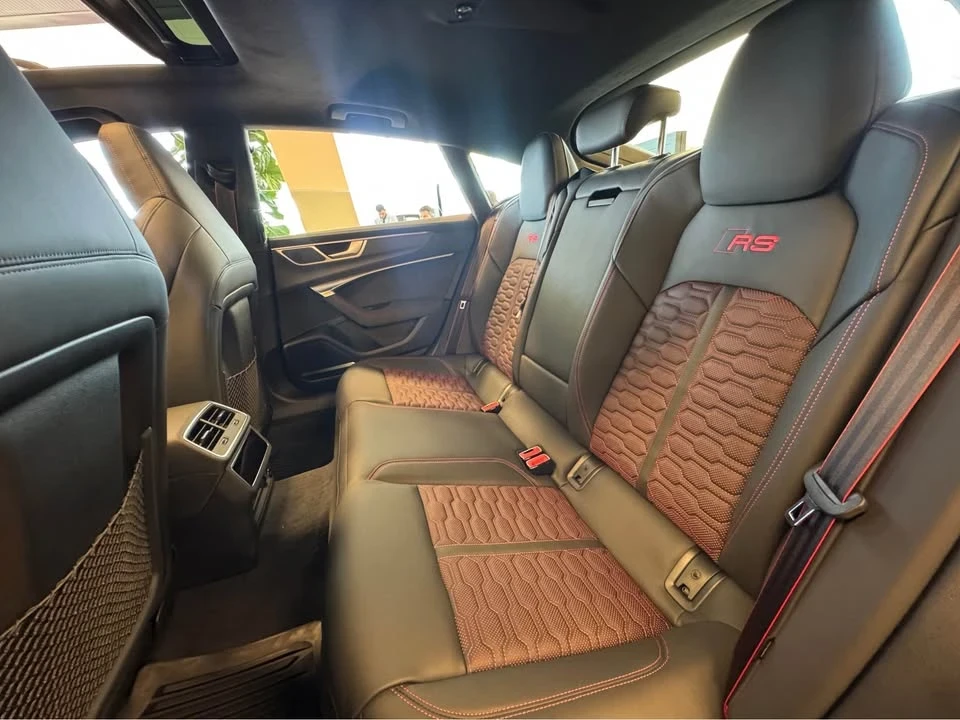 2025 Audi C8 RS7 - Image 6 of 7