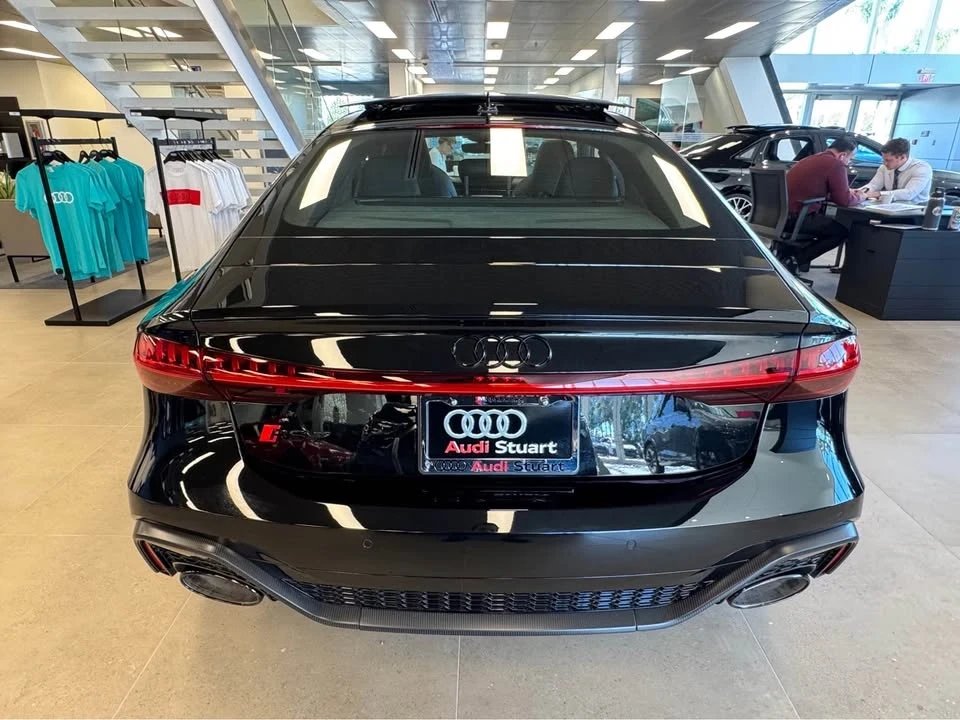 2025 Audi C8 RS7 - Image 3 of 7
