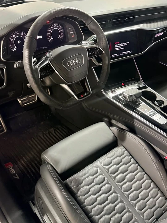 2025 Audi C8 RS7 - Image 13 of 16
