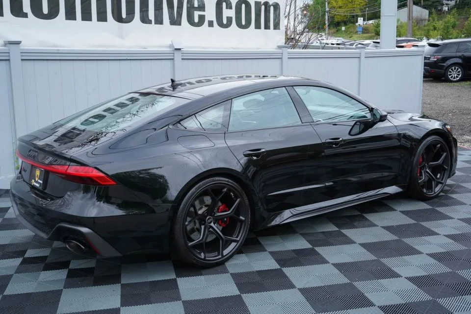 2025 Audi C8 RS7 - Image 2 of 19