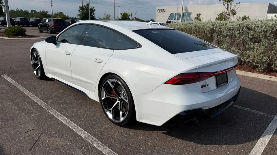 2025 Audi C8 RS7 - Image 2 of 2